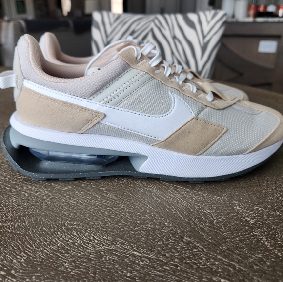 NWOB Nike Air Max Pre Day Shoes - Picture 7 of 13